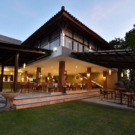 Puri Saron Hotel Baruna Beach Lovina Exterior foto