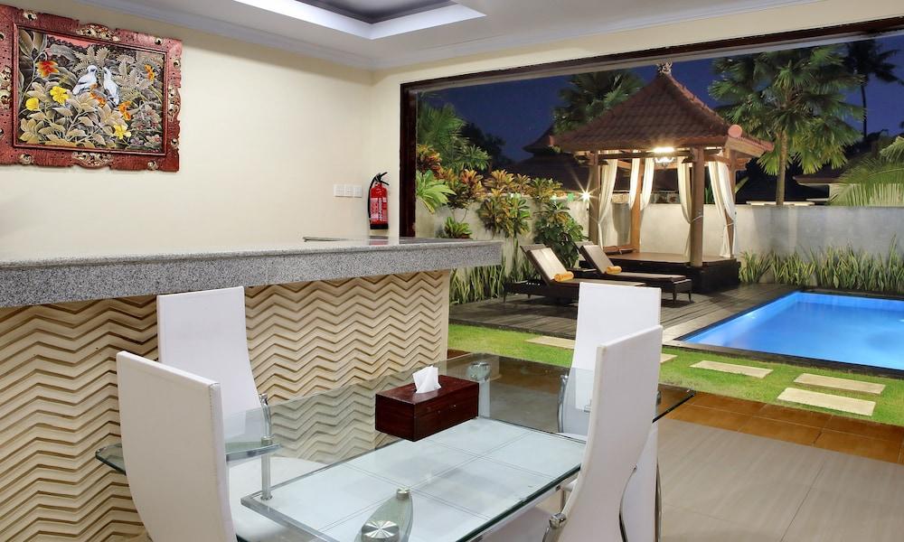 Puri Saron Hotel Baruna Beach Lovina Exterior foto