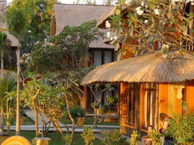 Puri Saron Hotel Baruna Beach Lovina Exterior foto